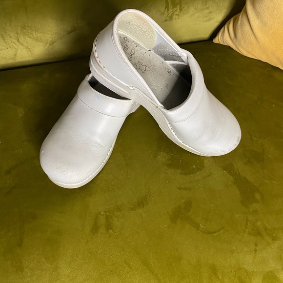 Dansko Clogs - Picture 1 of 3